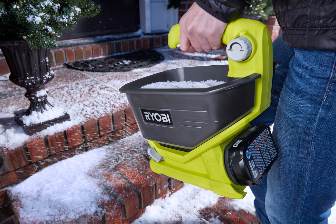 18V ONE+ 1 Gallon Power Spreader