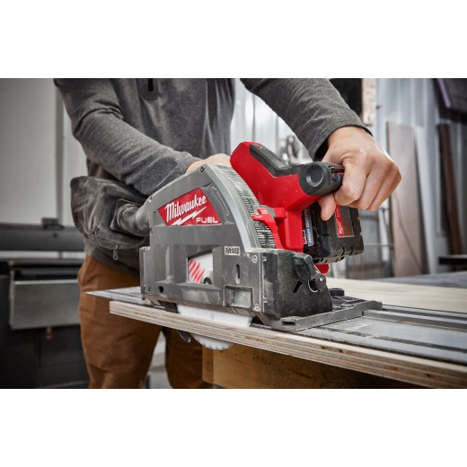 M18 FUEL™ 6-1/2” Plunge Track Saw