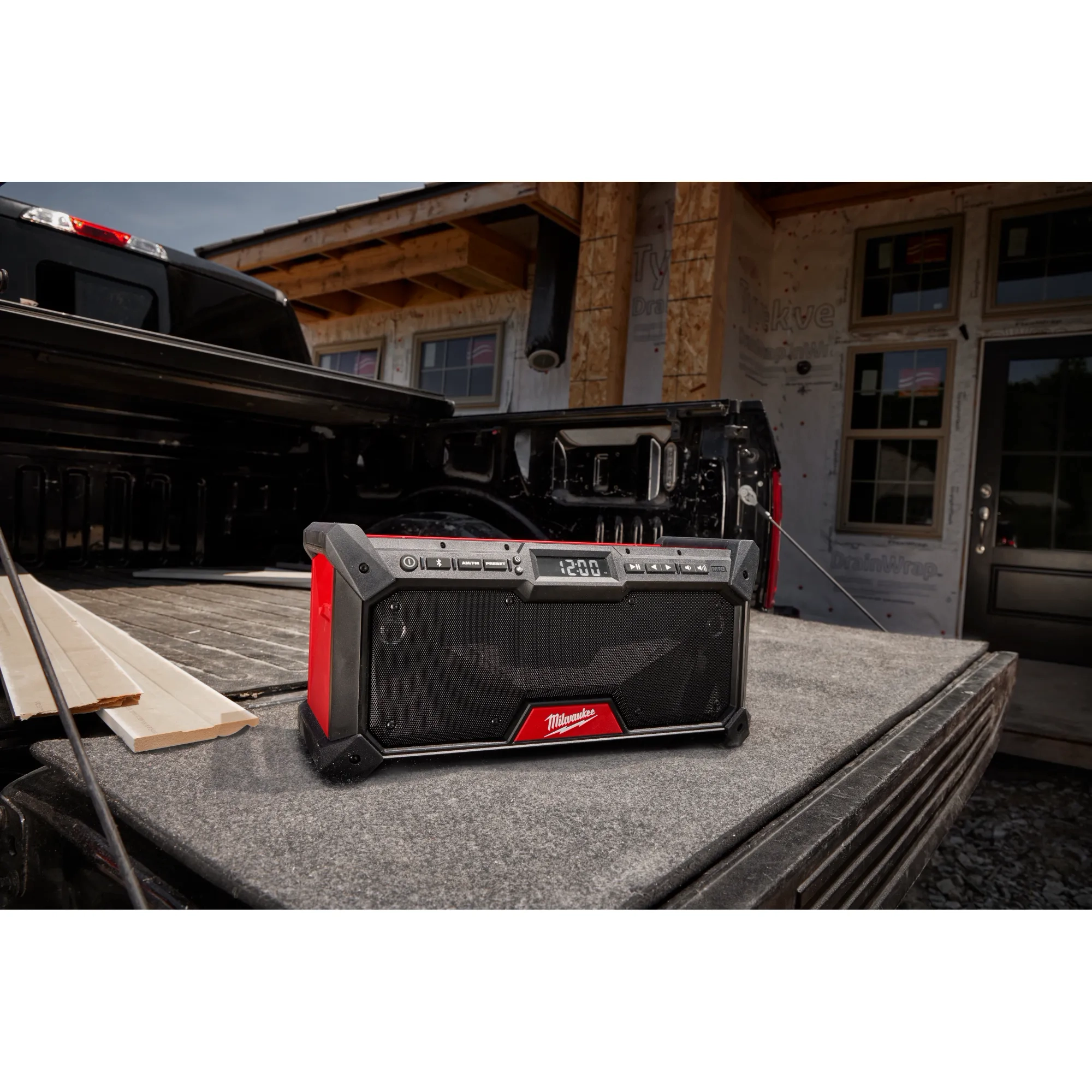 M18™ Bluetooth® Jobsite Radio