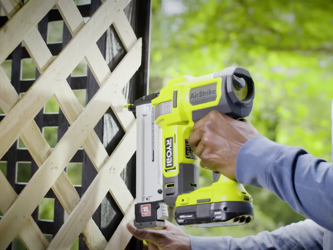 18V ONE+ Airstrike 18GA Narrow Crown Stapler