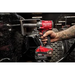 M18 FUEL™ 1/2 " Compact Impact Wrench w/ Pin Detent Kit