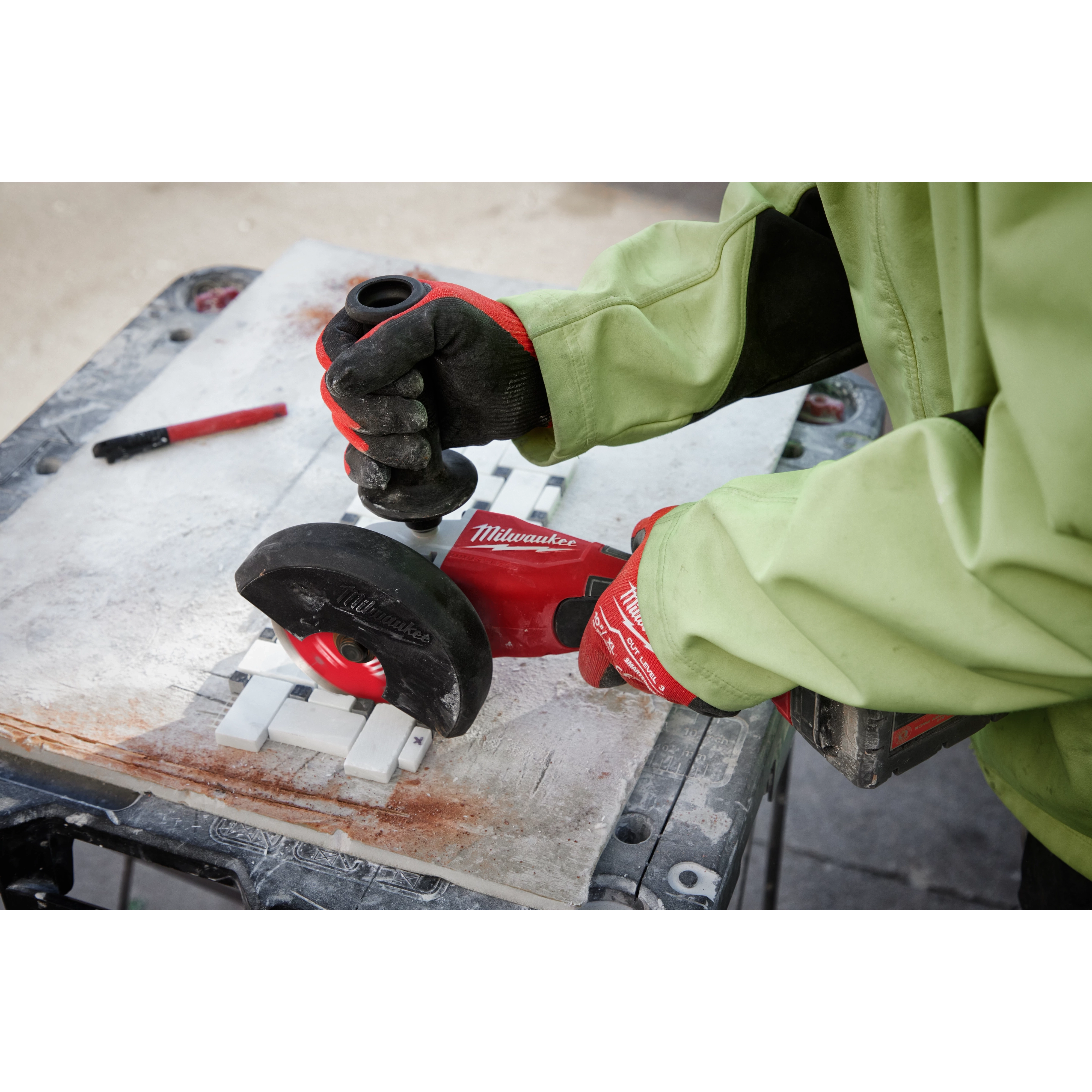 M18™ Brushless 4-1/2" / 5" Cut-Off Grinder, Paddle Switch