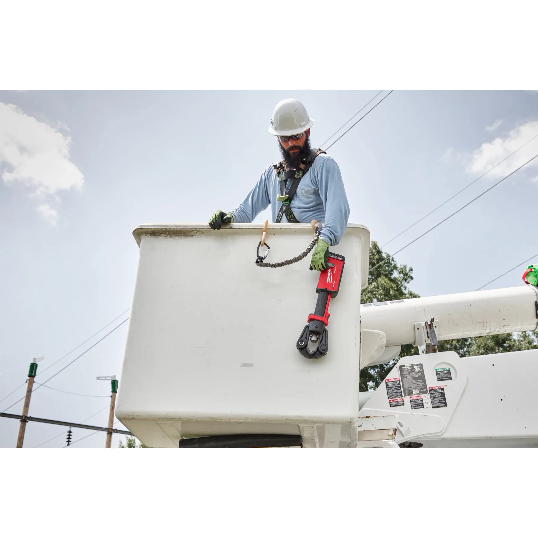 M18™ FORCE LOGIC™ 11T Dieless Latched Linear Utility Crimper thumbnail 4