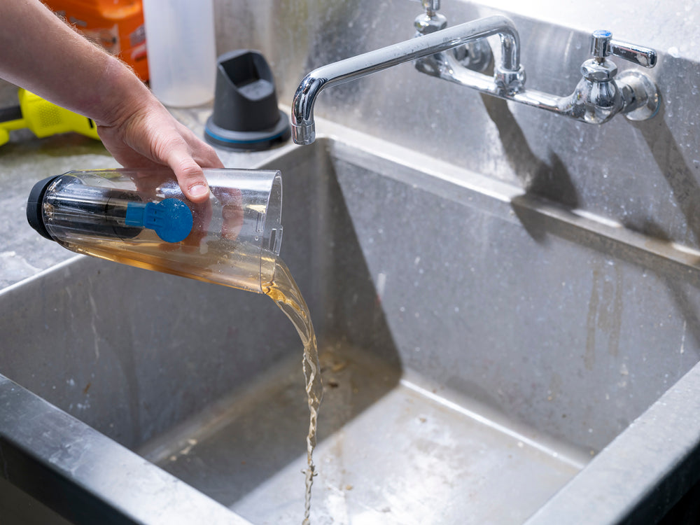 18V ONE+ Wet/Dry Hand Vacuum Kit