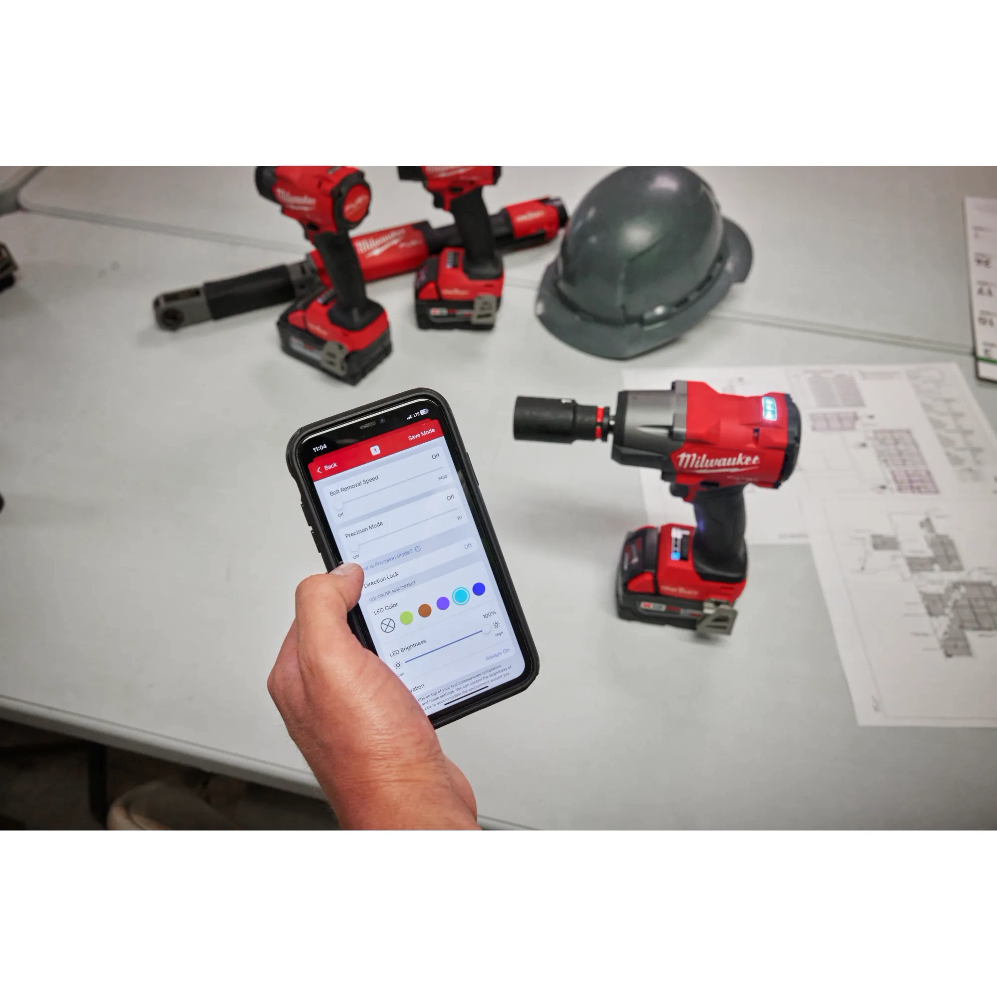 M18 FUEL™ 1/2" Controlled Mid-Torque Impact Wrench w/ TORQUE-SENSE™ thumbnail 3