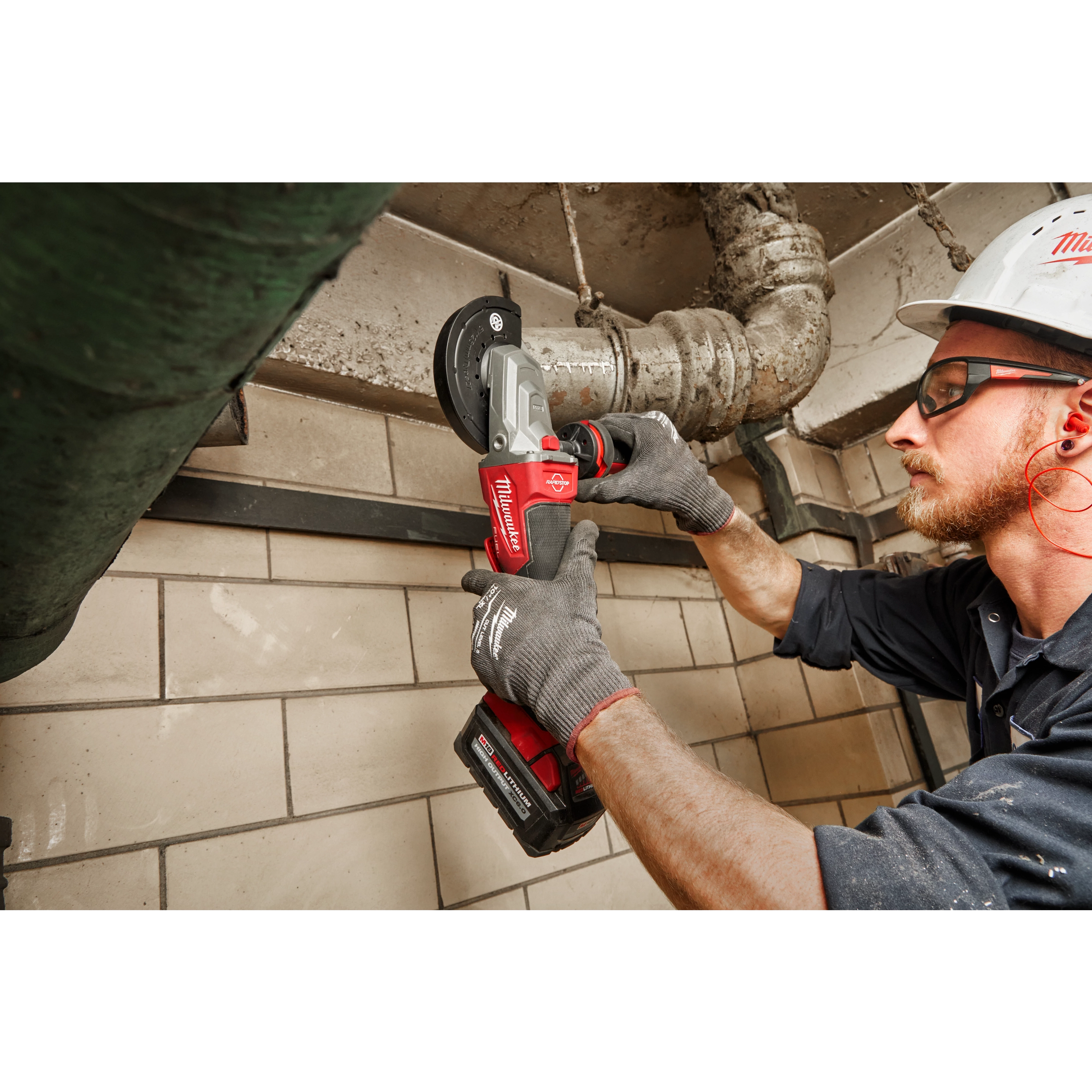 M18 FUEL™ 5" Flathead Braking Grinder, Paddle Switch No-Lock thumbnail 3