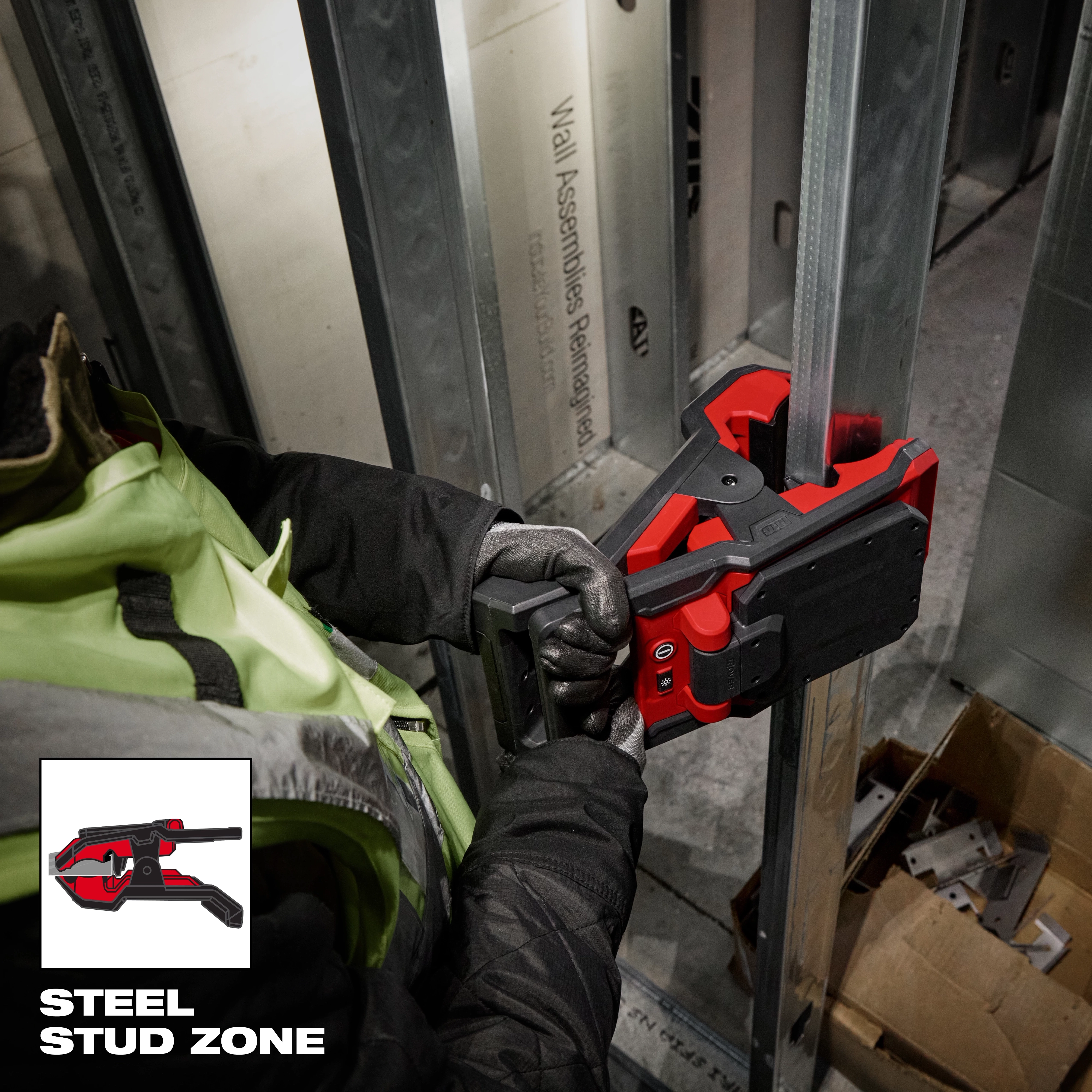 M18™ ROVER™ Clamping Flood Light