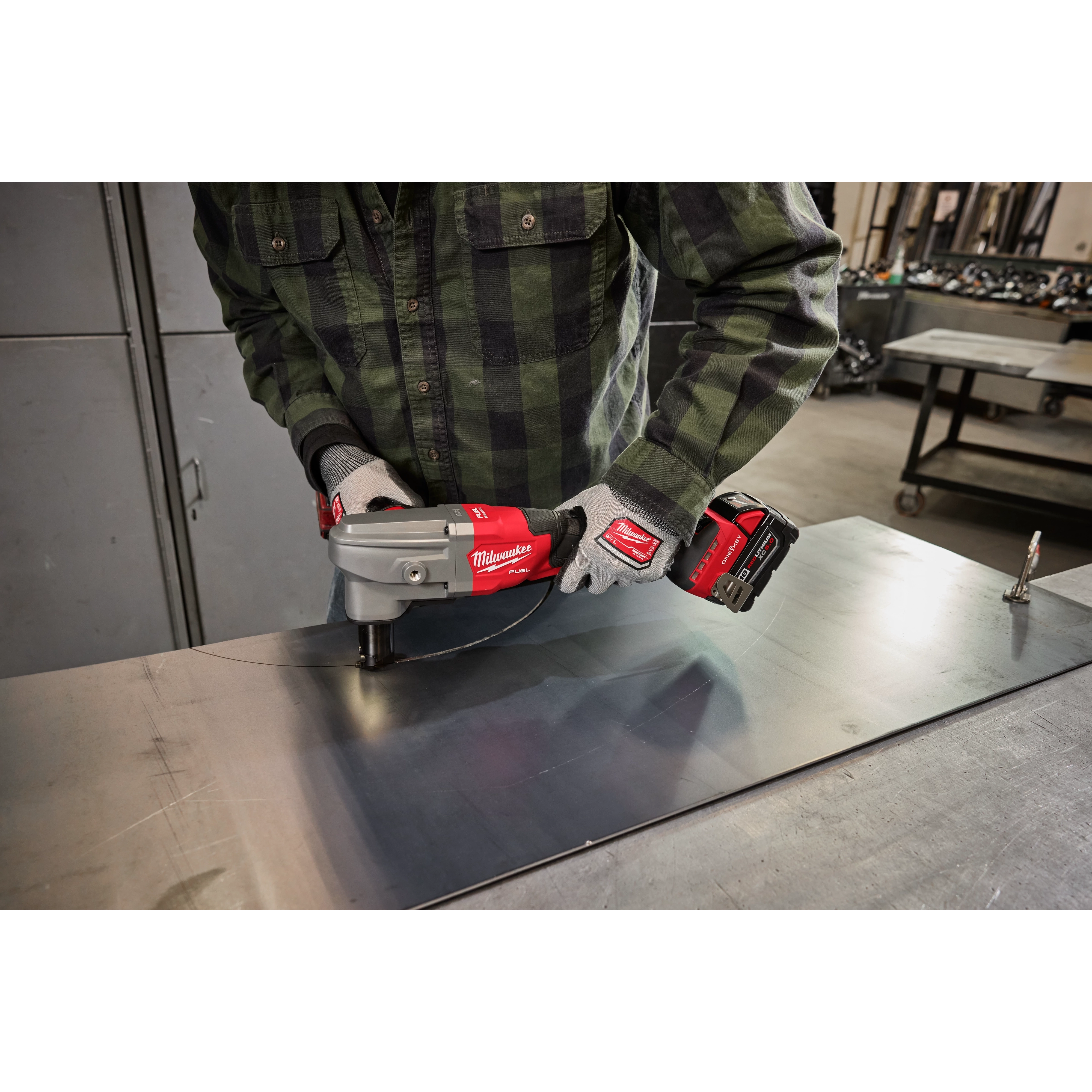 M18 FUEL™ 10 Gauge Nibbler thumbnail 4