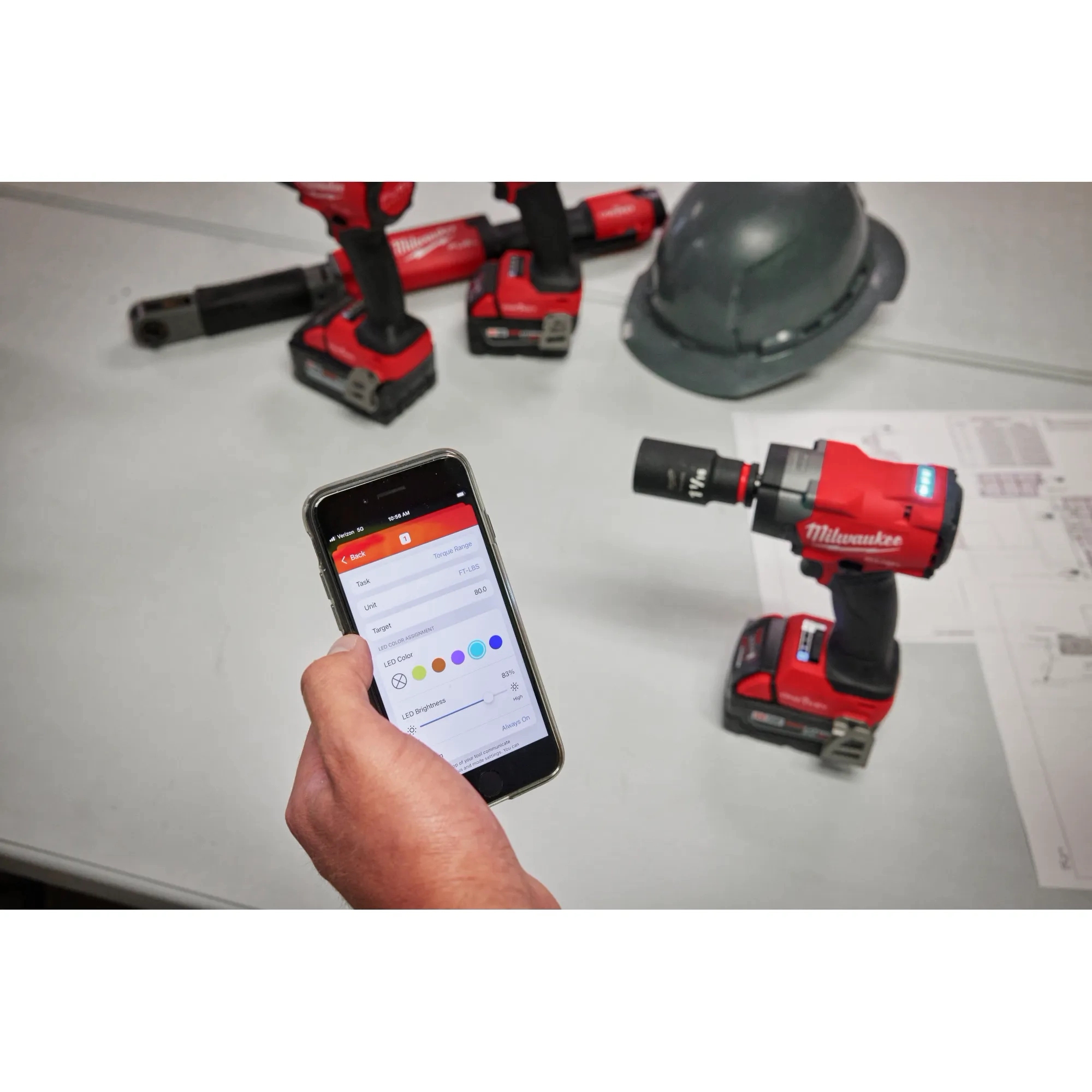 M18 FUEL™ 3/8” Controlled Torque Compact Impact Wrench w/ TORQUE-SENSE™ thumbnail 3