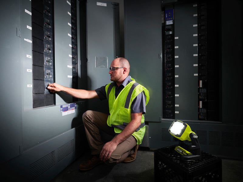 18V ONE+ Hybrid LED Flood Light (Tool Only)