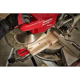 M18 FUEL™ 12" Dual Bevel Sliding Compound Miter Saw Kit