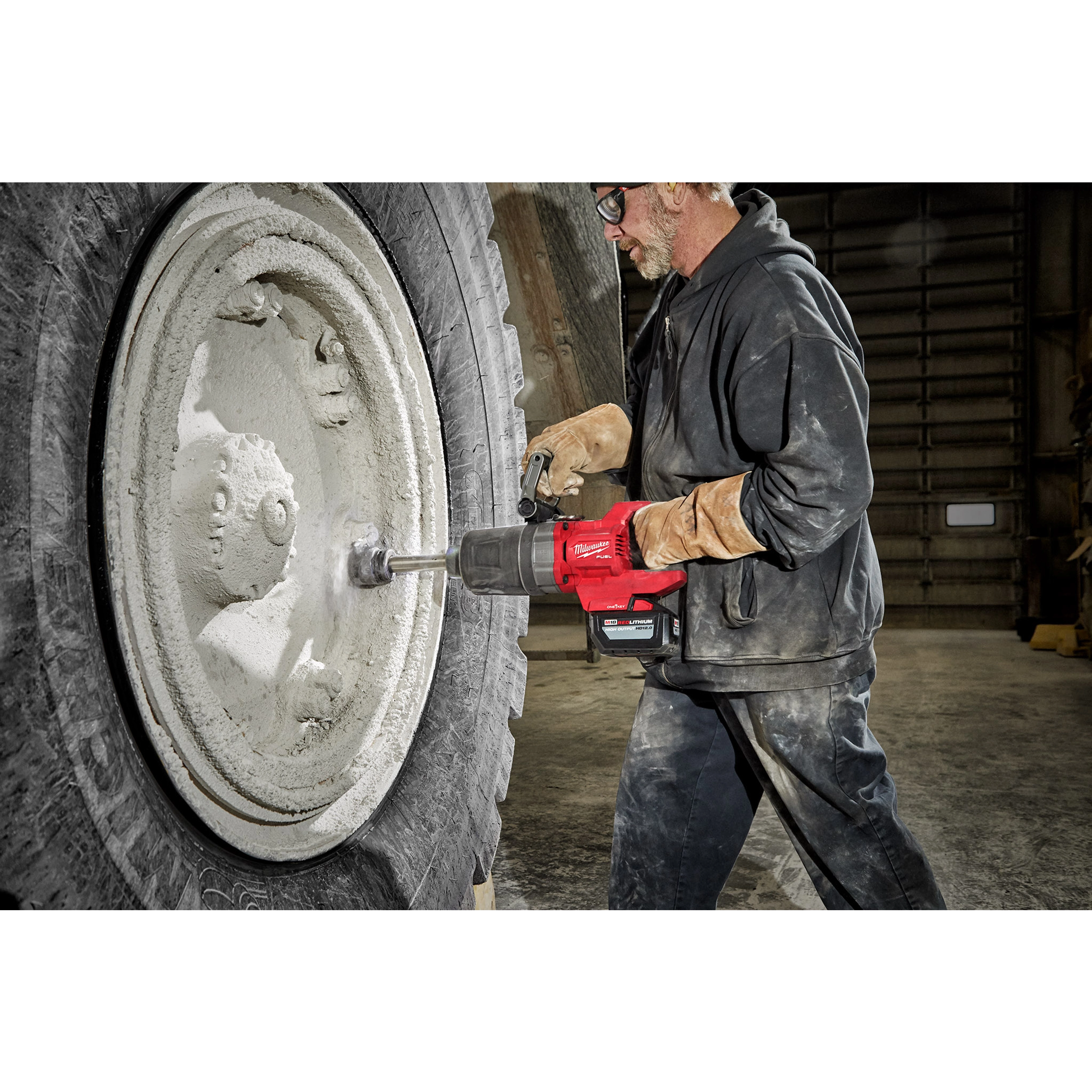 M18 FUEL™ 1" D-Handle Ext. Anvil High Torque Impact Wrench w/ ONE-KEY™ thumbnail 3