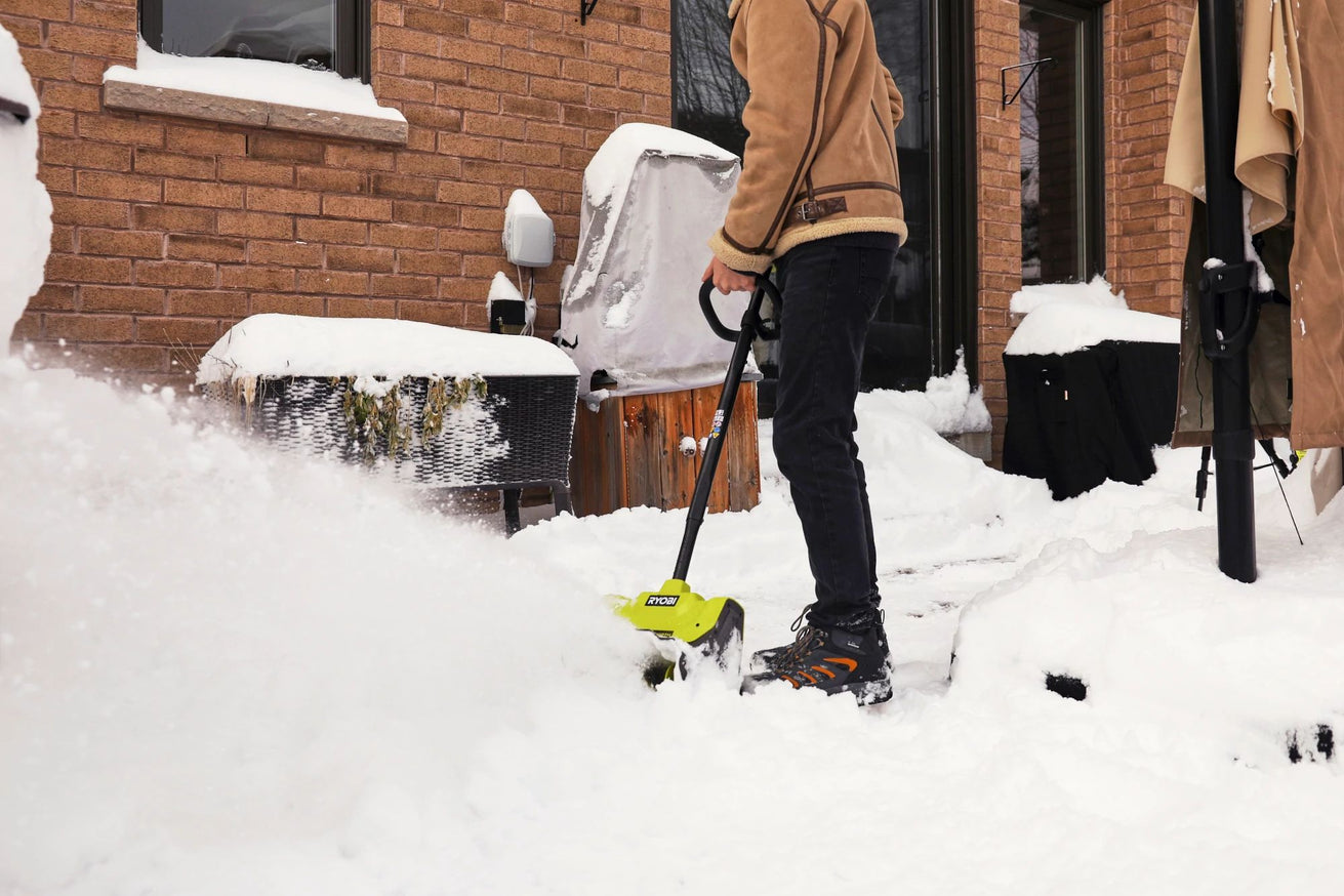 18V ONE+ 10" Snow Shovel Kit